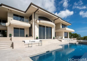 360 Puuikena Drive,Honolulu,Hawaii,96821,5 Bedrooms Bedrooms,6 BathroomsBathrooms,Single family,Puuikena,18902627