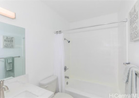 1687 Pensacola Street,Honolulu,Hawaii,96822,1 ベッドルーム ベッドルーム,1 バスルームバスルーム,コンド / タウンハウス,Pensacola,12,18903202