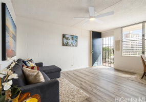 24 Hialoa Street,Honolulu,Hawaii,96817,2 ベッドルーム ベッドルーム,1 バスルームバスルーム,コンド / タウンハウス,Hialoa,4,18903978