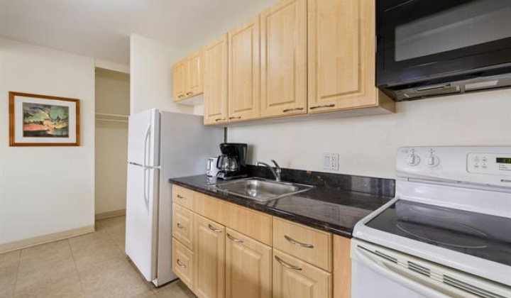 229 Paoakalani Avenue,Honolulu,Hawaii,96815,1 ベッドルーム ベッドルーム,1 バスルームバスルーム,コンド / タウンハウス,Paoakalani,12,18904652