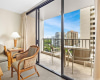 229 Paoakalani Avenue,Honolulu,Hawaii,96815,1 ベッドルーム ベッドルーム,1 バスルームバスルーム,コンド / タウンハウス,Paoakalani,12,18904652