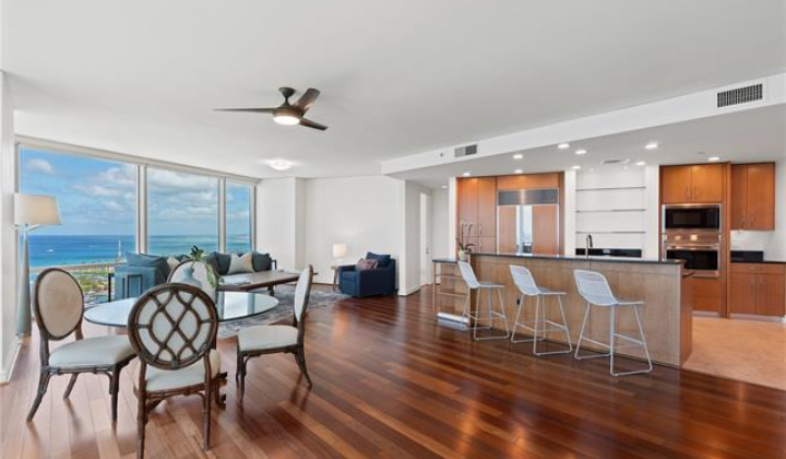 1288 Ala Moana Boulevard,Honolulu,Hawaii,96814,2 ベッドルーム ベッドルーム,2 バスルームバスルーム,コンド / タウンハウス,Ala Moana,31,18904694
