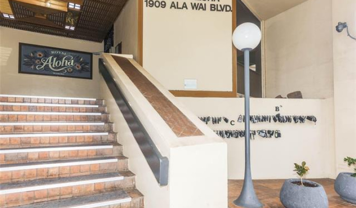 1909 Ala Wai Boulevard,Honolulu,Hawaii,96815,2 ベッドルーム ベッドルーム,1 バスルームバスルーム,コンド / タウンハウス,Ala Wai,12,18904695