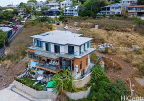 3841 Pukalani Place,Honolulu,Hawaii,96816,4 Bedrooms Bedrooms,4 BathroomsBathrooms,Single family,Pukalani,18907807
